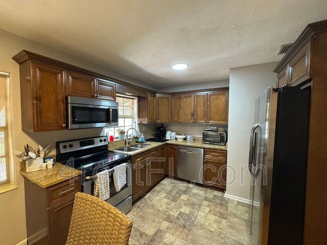 Photo - 4519 S Cameron Ave