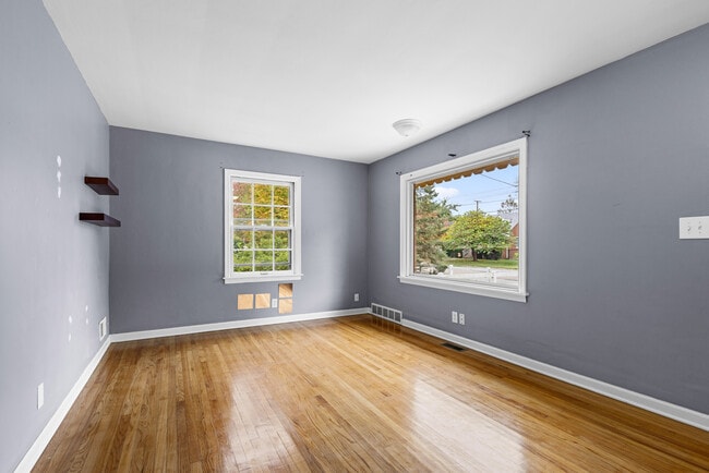 Photo - 625 Welty Ave