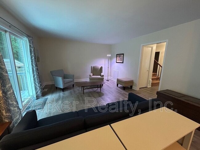 Photo - 1215 Collington Dr