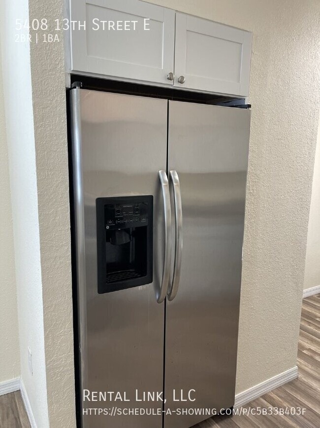 Photo - 5408 13th St E