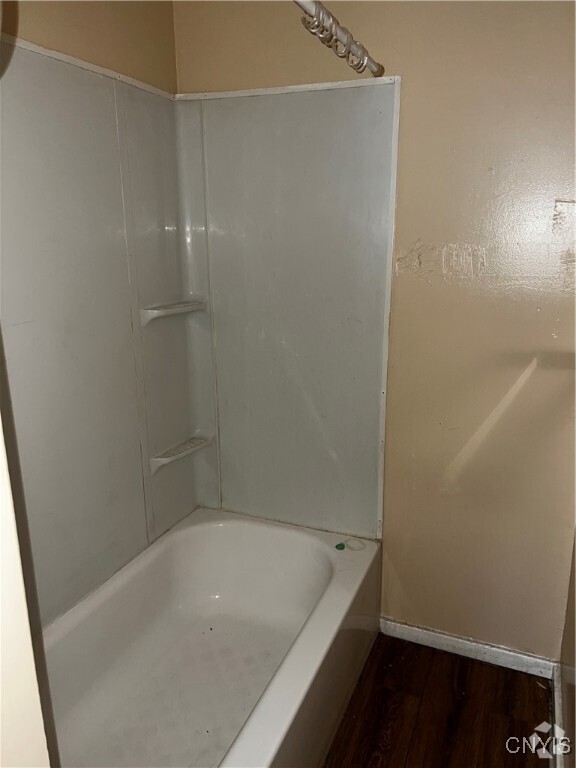 Building Photo - 220 Midland Ave Rental