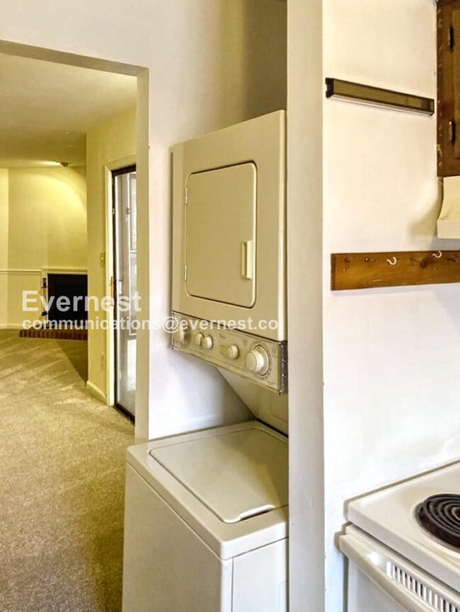 Photo - 302 Patriot Ln Unit Apt A