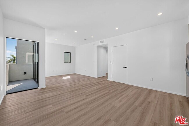 1853 12th St Unidad D