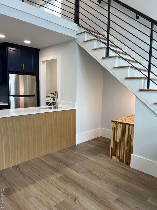 Photo - 42 N Main St Unit 1