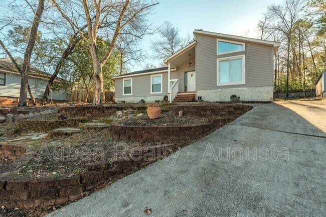 Photo - 250 Brooks Dr