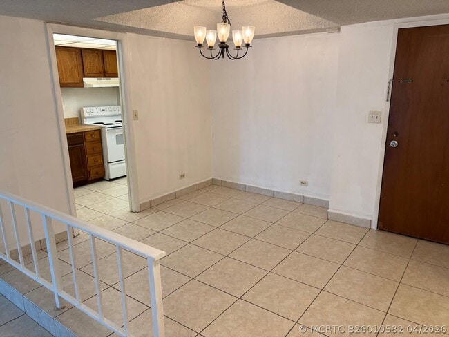3650 Inverrary Dr Unit 1k