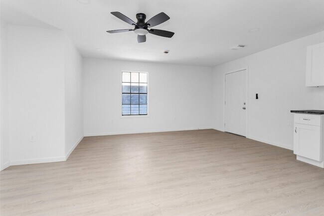 Photo - 16016 Green Manor Dr