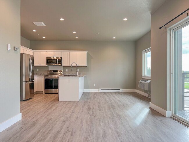 Photo - 2 bed/ 1.5 bath in Brand New Soldier Ridge Complex! Unidad # 308