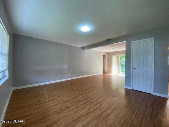 Photo - 293 Michael Ave