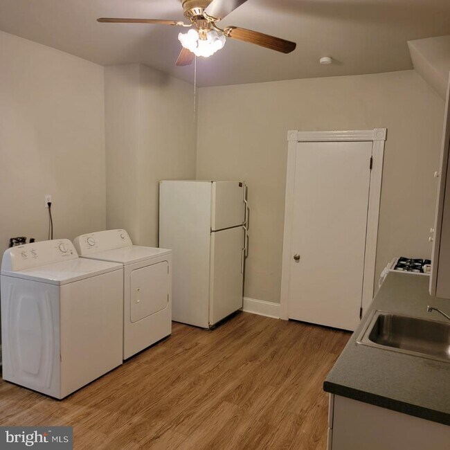 Photo - 32 Crescent St Unit 1