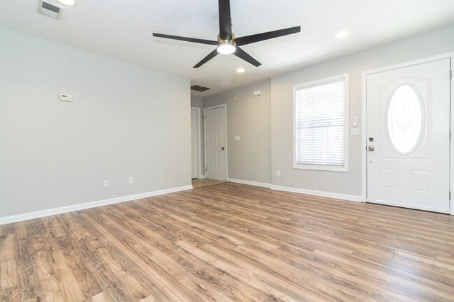 Photo - 134 Twin Lakes Dr