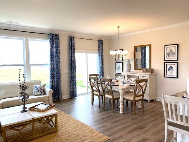 Photo - Newer Construction Townhome in Hendersonville