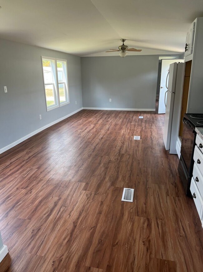 3 Bed 2 Bath!! Rental House Rental in Hendersonville, NC