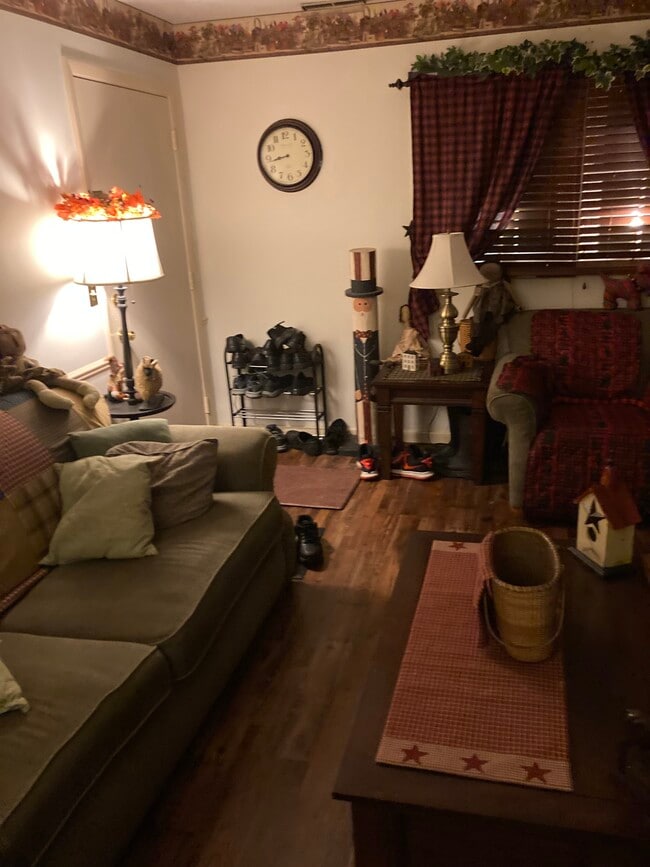 Photo - 821 1/2 Red Oak Trail Unit 3