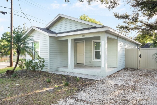 Photo - Charming Bungalow Across from Love Park – ...