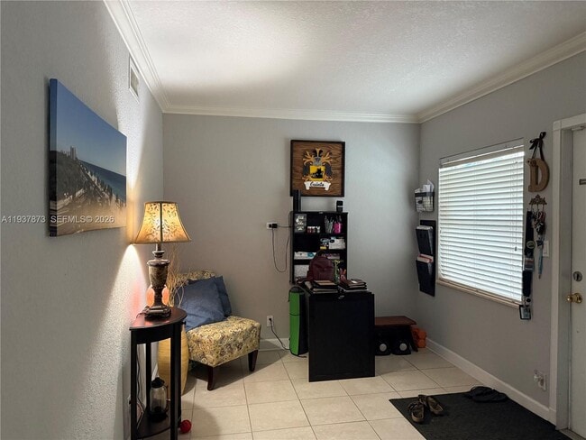 Photo - 924 SE 2nd St Unit 17