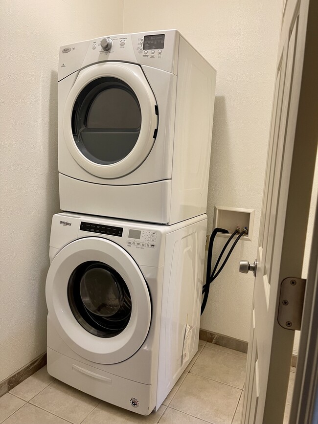 Photo - 9657 N Leonard St