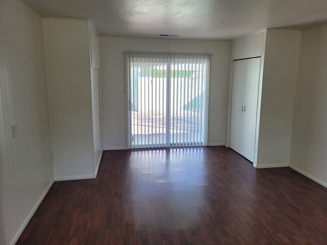 Photo - 1033 S 5th St