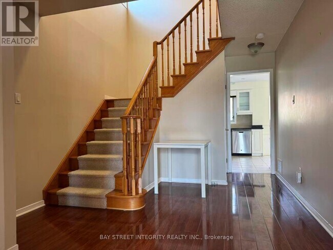 Photo - 4255 Wakefield Crescent