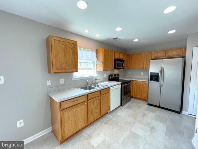 Photo - 813 Yardley Dr