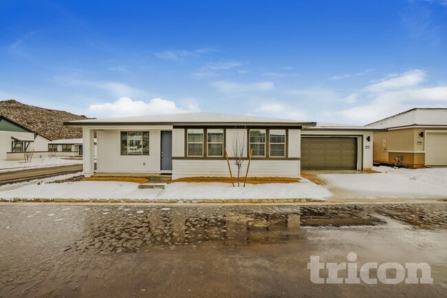 Building Photo - 2456 Wolf Willow Ct