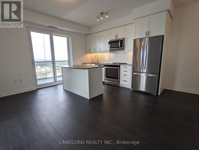 Photo - 8 Nahani Way Unité 2001