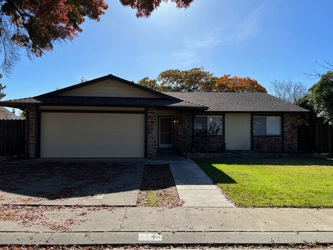 Building Photo - Newly updated 3-bedroom Single Story in th... Rental