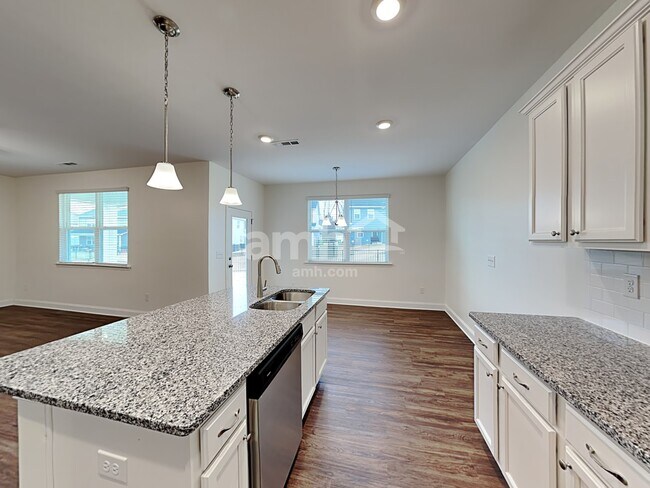 3220 Oakfields Rd