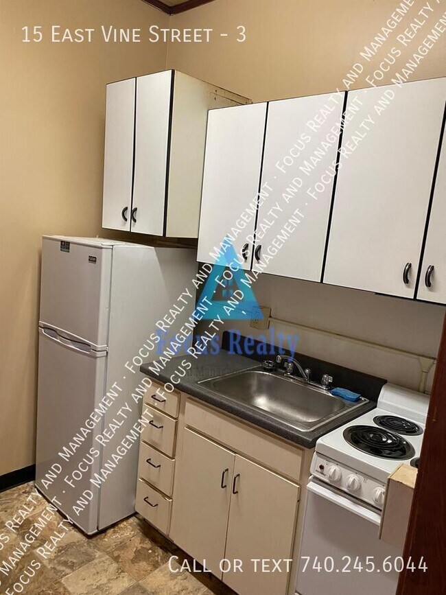 Photo - 15 E Vine St