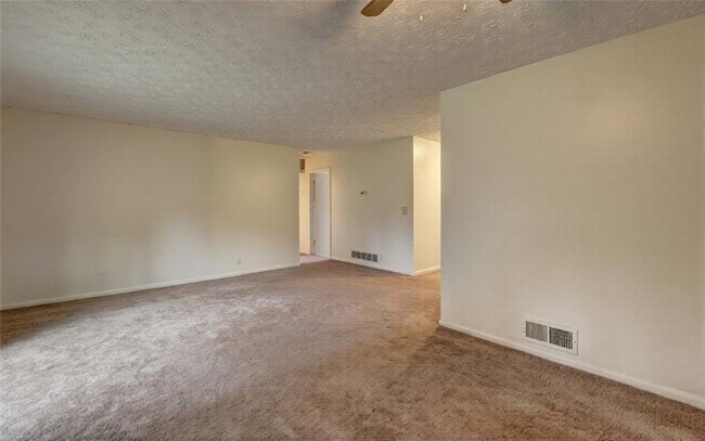 Photo - 5805 Singleton Rd