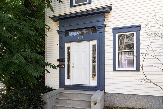 Photo - 207 Power St Unit 1