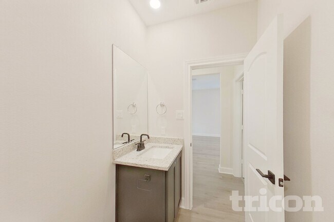 Photo - 1105 Butler Ave