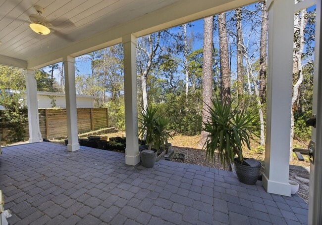 Photo - 15 Beacon Point Dr