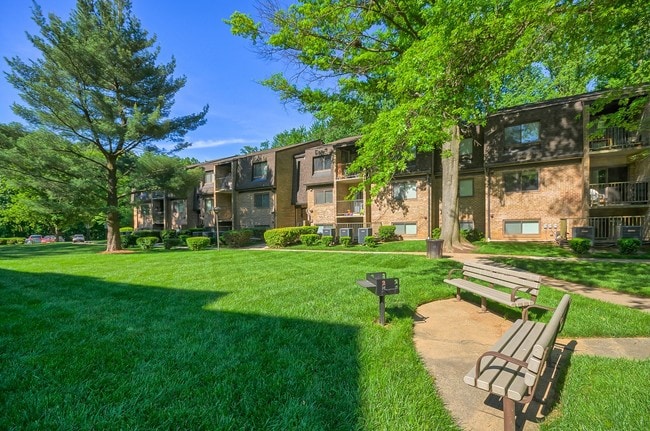 Welcome to West Wood Oaks! - West Wood Oaks Apartments