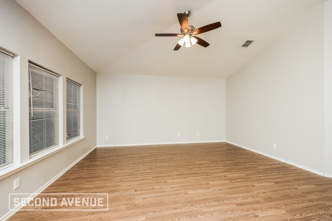 Photo - 100 Clark Dr