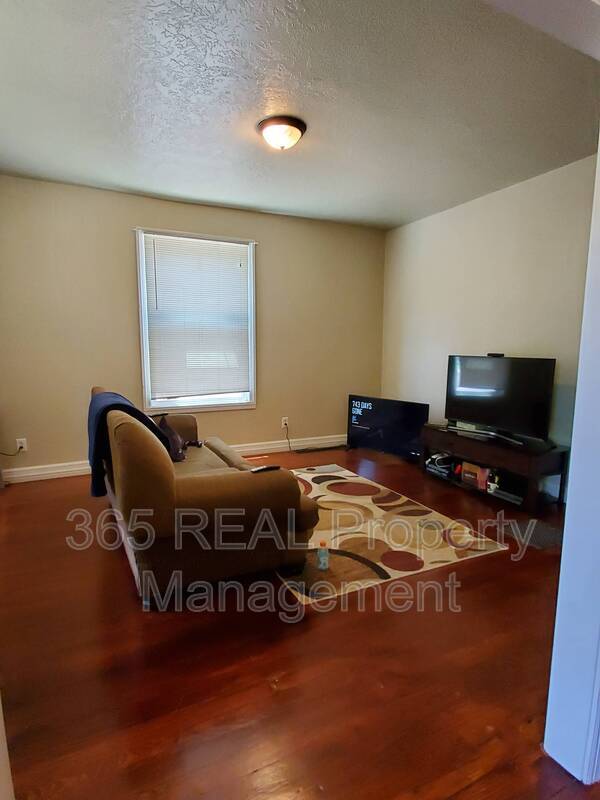 Photo - 1431 11 Street, Unit A Unidad A