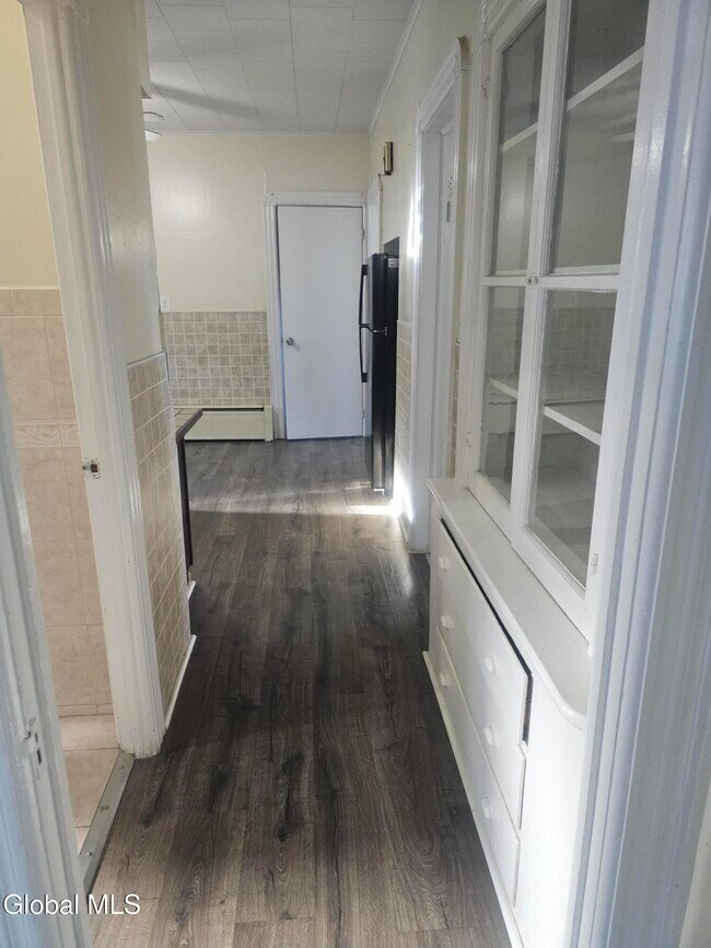 Photo - 1008 Helderberg Ave