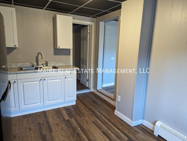 Photo - 468 Union St Unidad Apt. 2