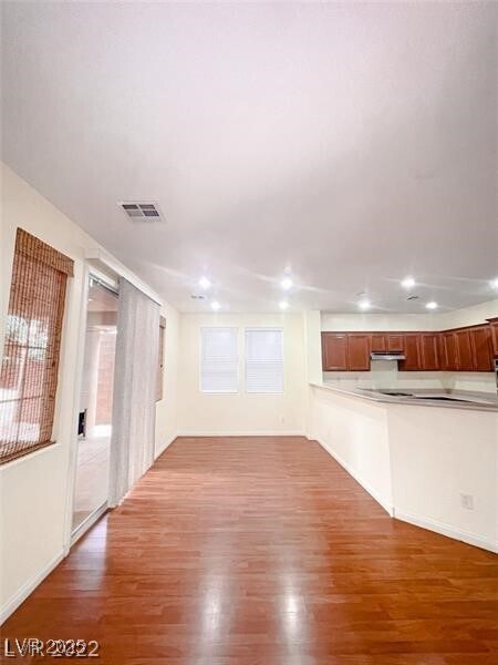 Photo - 5733 Blackbirch St