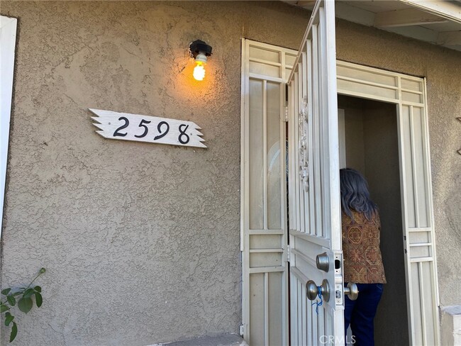 Photo - 2598 N Mountain View Ave Condo