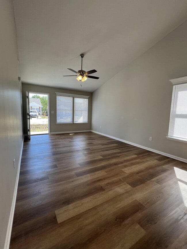 Photo - 132 SW 145th Rd