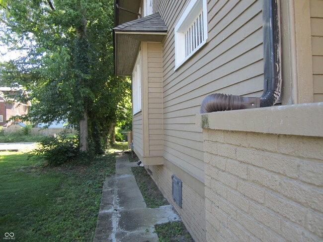 Photo - 3211 N Park Ave