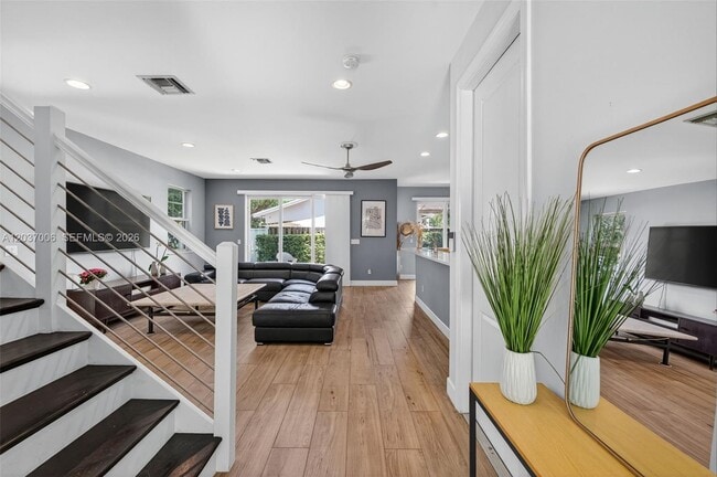 Photo - 608 SW 15th St