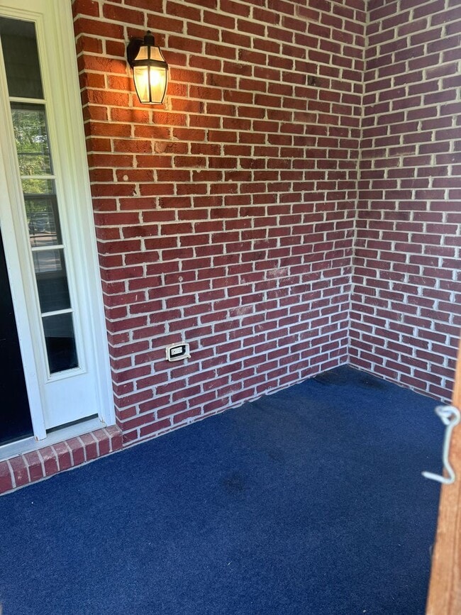 Photo - 5 Bd 2.5 Ba