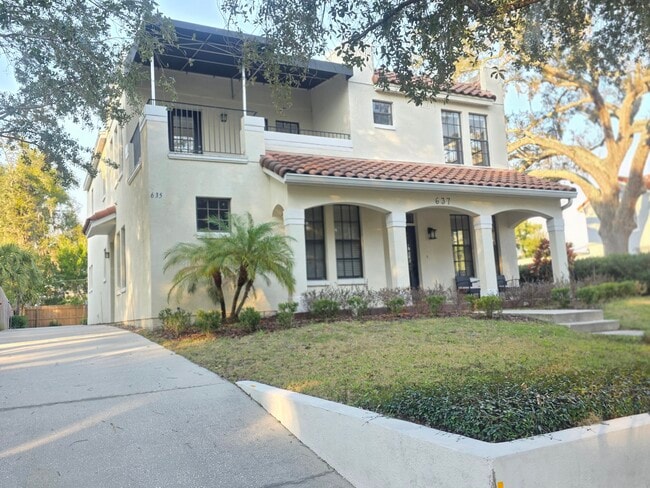 Building Photo - 637 Hillcrest St