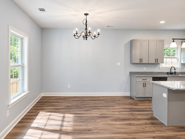 Photo - 2584 Tutwiler Ave