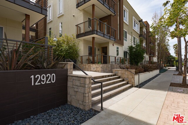 12920 W Runway Rd Condominio Unidad 162 - Los Angeles, CA | ForRent.com
