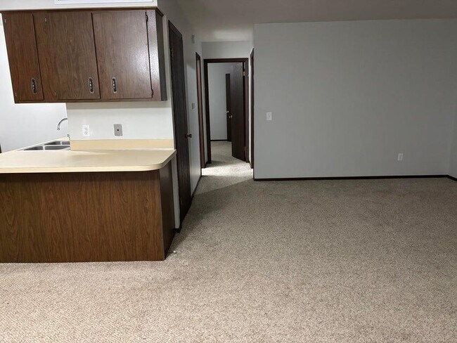 Photo - 425 W Schleier St Unit 1