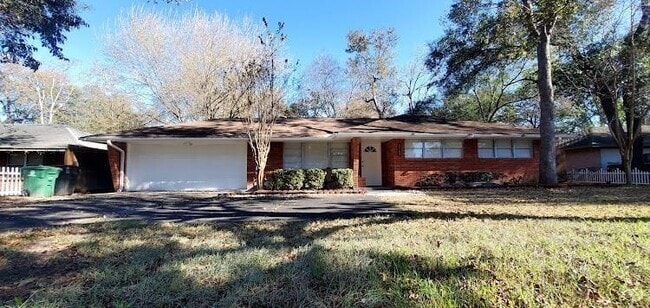 Building Photo - 3202 Hollister St Rental