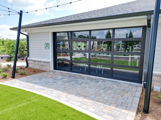 Photo - The Crest at Oakwood